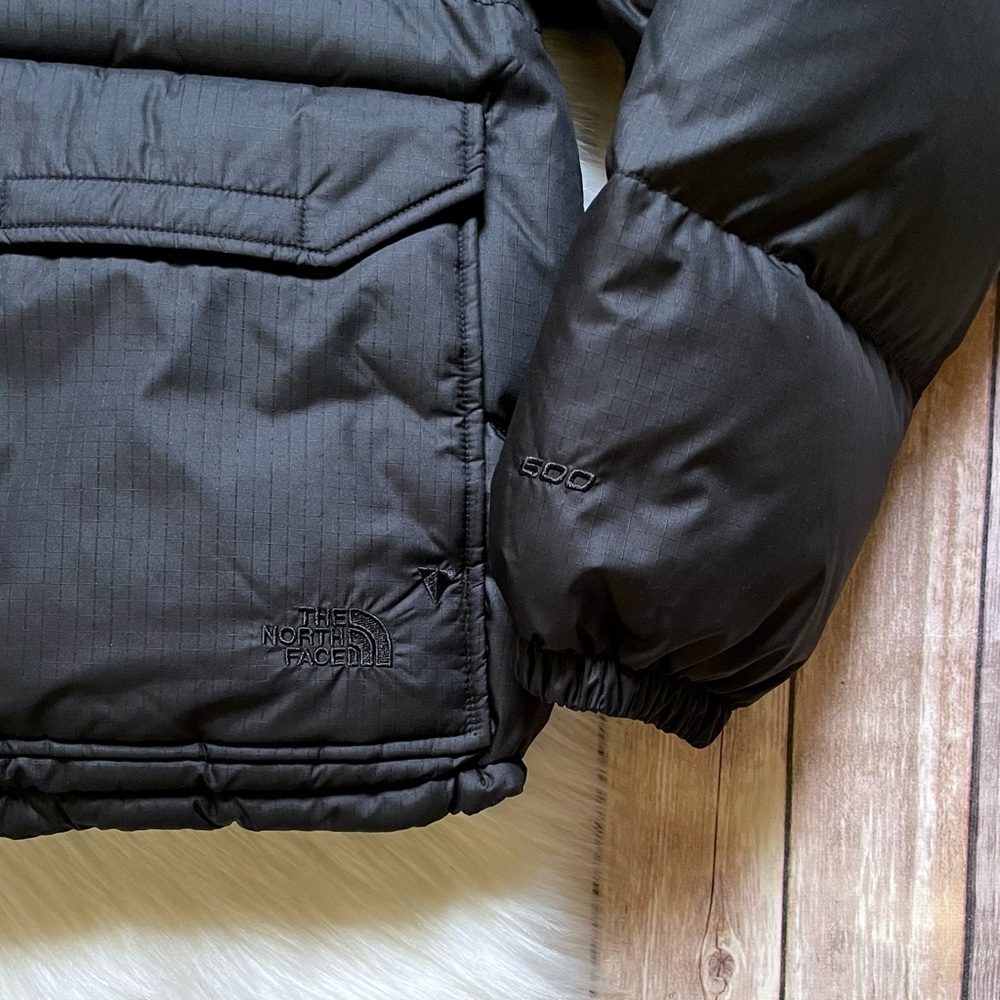 The North Face Women’s 71 Sierra Down Short Black Jacket - Picture 3 of 8